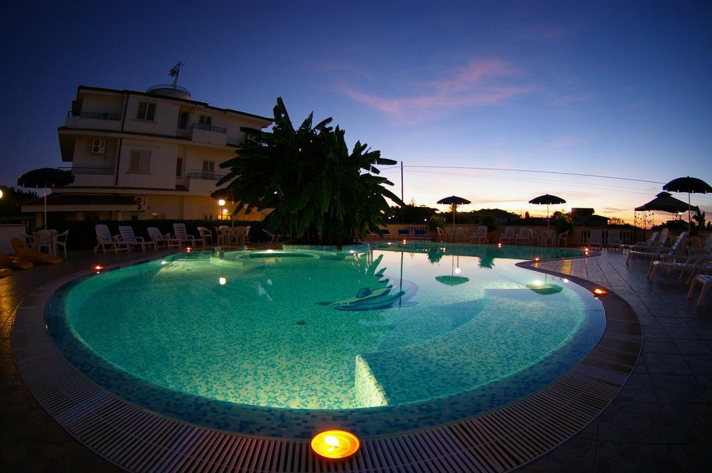 Hotel Eolo Capo Vaticano Kültér fotó