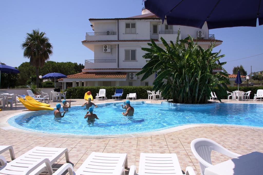 Hotel Eolo Capo Vaticano Kültér fotó